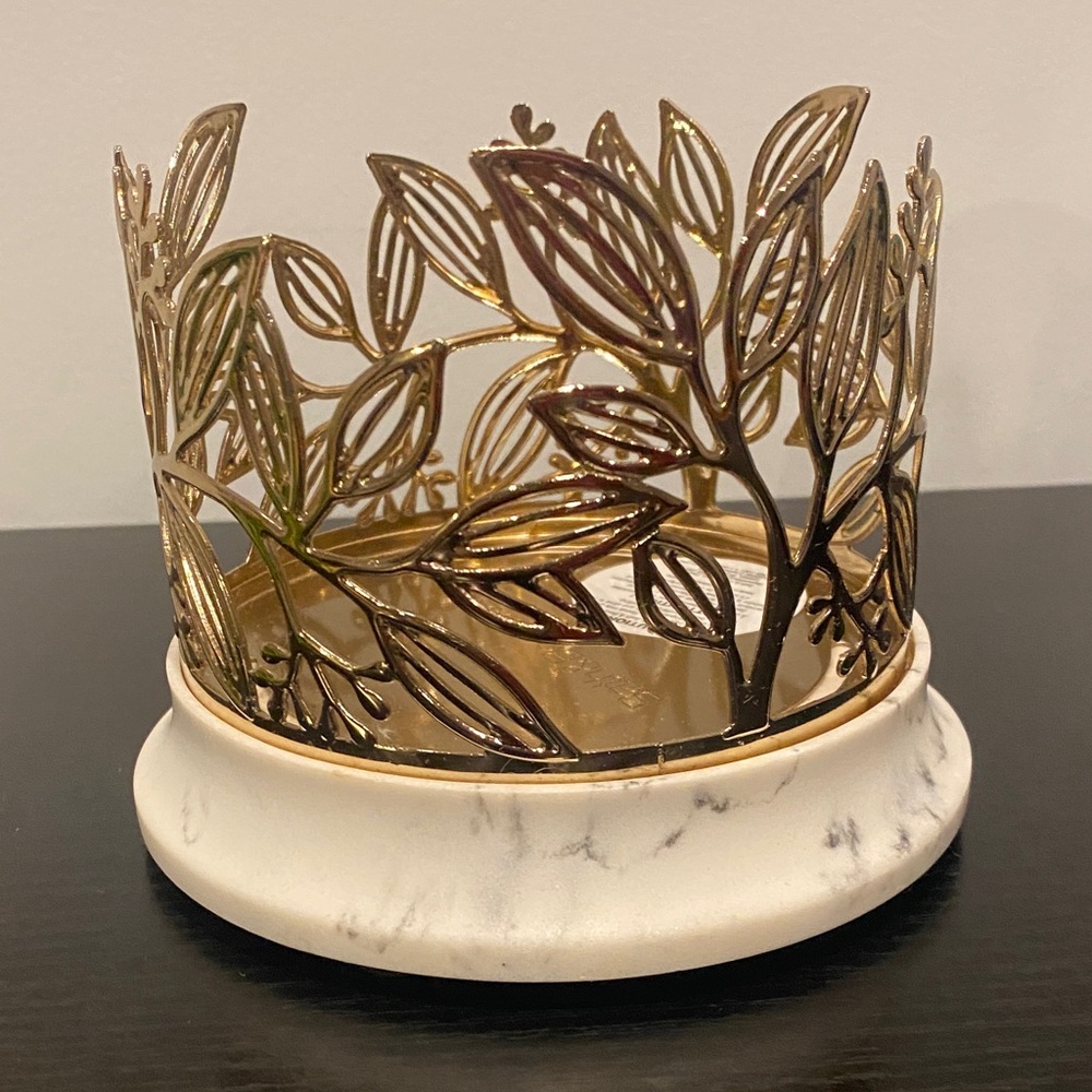 Bath and body works Gold Leaf Candle Holder
